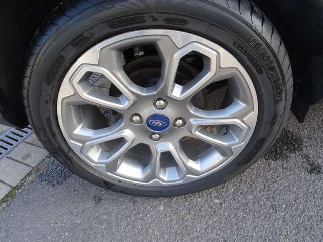 Ford  Titanium #Navi #PPS #WP #AHZV